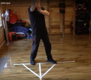 Wooden dummt footwork